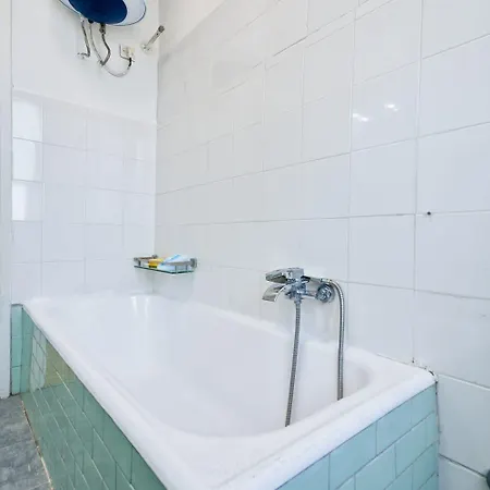 Guest house R & R