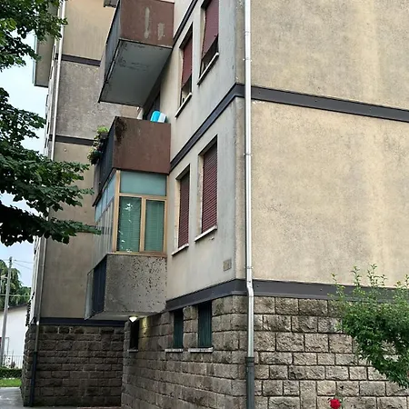 R & R Benátky