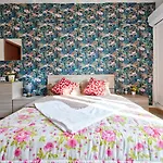 Guest house R & R